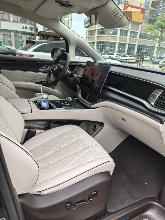 2024 Denza D9 1.5T 139HP L4 E-CVT PHEV 40KWH,autocango,china used car exporter,china ev exporter,chinese used car exporter,chinese used ev exporter