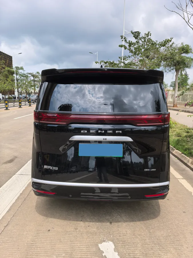 2024 Denza D9 1.5T 139HP L4 E-CVT PHEV 40KWH,autocango,china used car exporter,china ev exporter,chinese used car exporter,chinese used ev exporter
