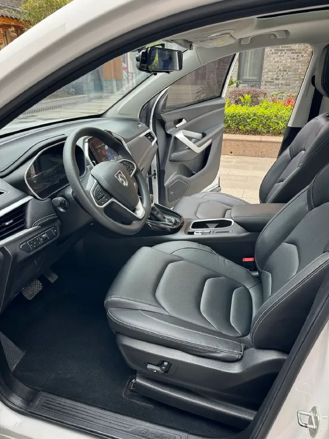 2020 HanTeng X7 1.5T 156HP L4 6AT,autocango,china used car exporter,china ev exporter,chinese used car exporter,chinese used ev exporter