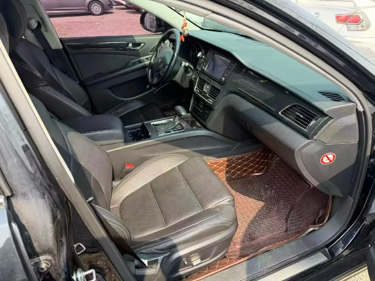 2017 HongQi H7 1.8T 188HP L4 6AT,autocango,china used car exporter,china ev exporter,chinese used car exporter,chinese used ev exporter