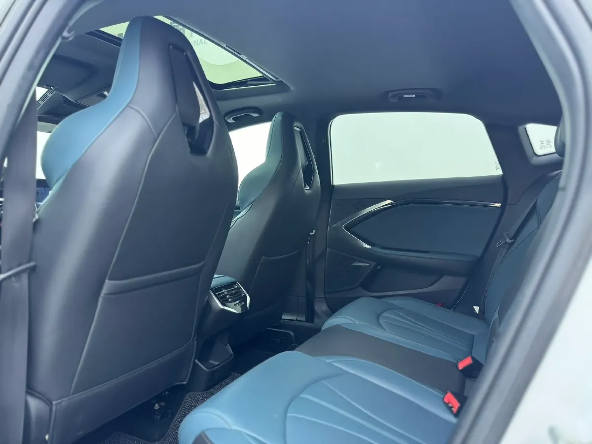 2023 MG 7 1.5T 188HP L4 7DCT,autocango,china used car exporter,china ev exporter,chinese used car exporter,chinese used ev exporter