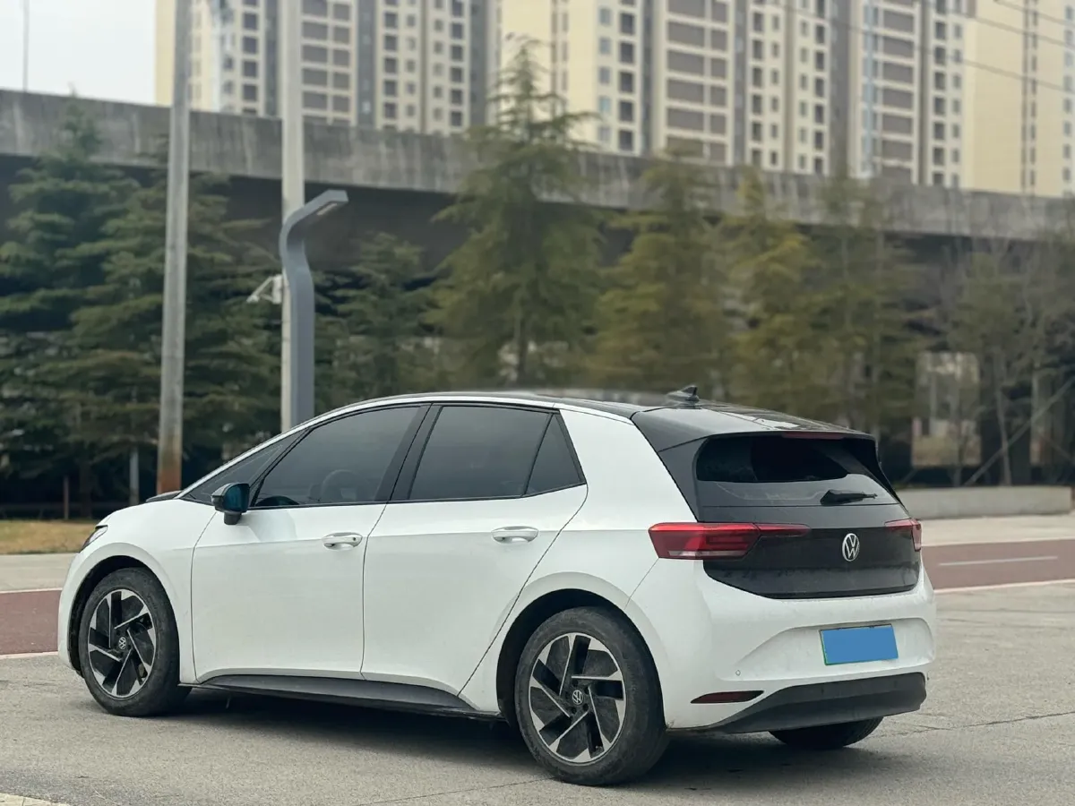 2025 Volkswagen ID.3 BEV 52.8KWH,autocango,china used car exporter,china ev exporter,chinese used car exporter,chinese used ev exporter
