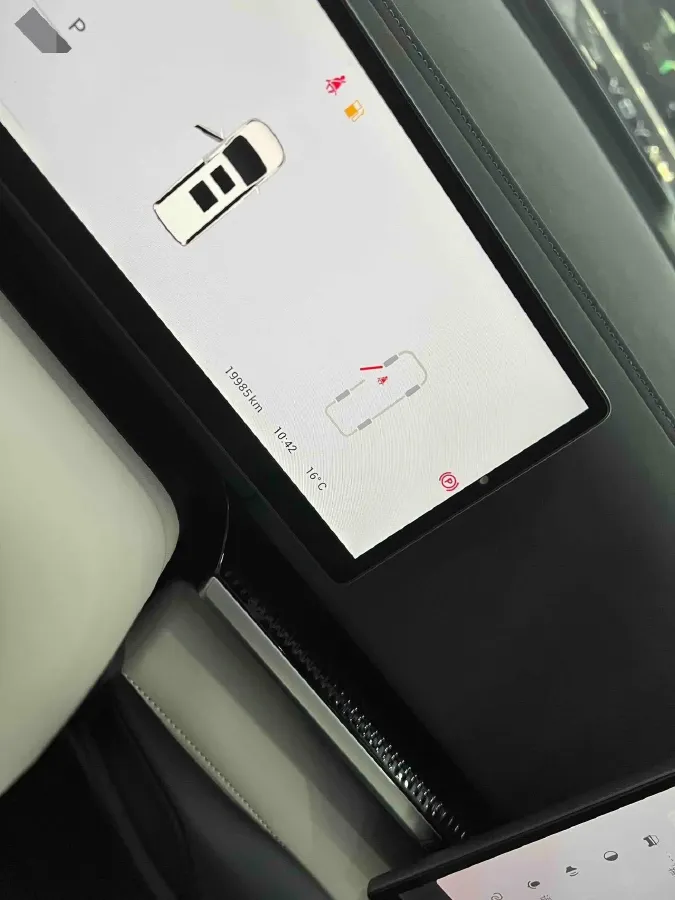 2025 Voyah Dream 1.5T 150HP L4 PHEV 41.7KWH,autocango,china used car exporter,china ev exporter,chinese used car exporter,chinese used ev exporter