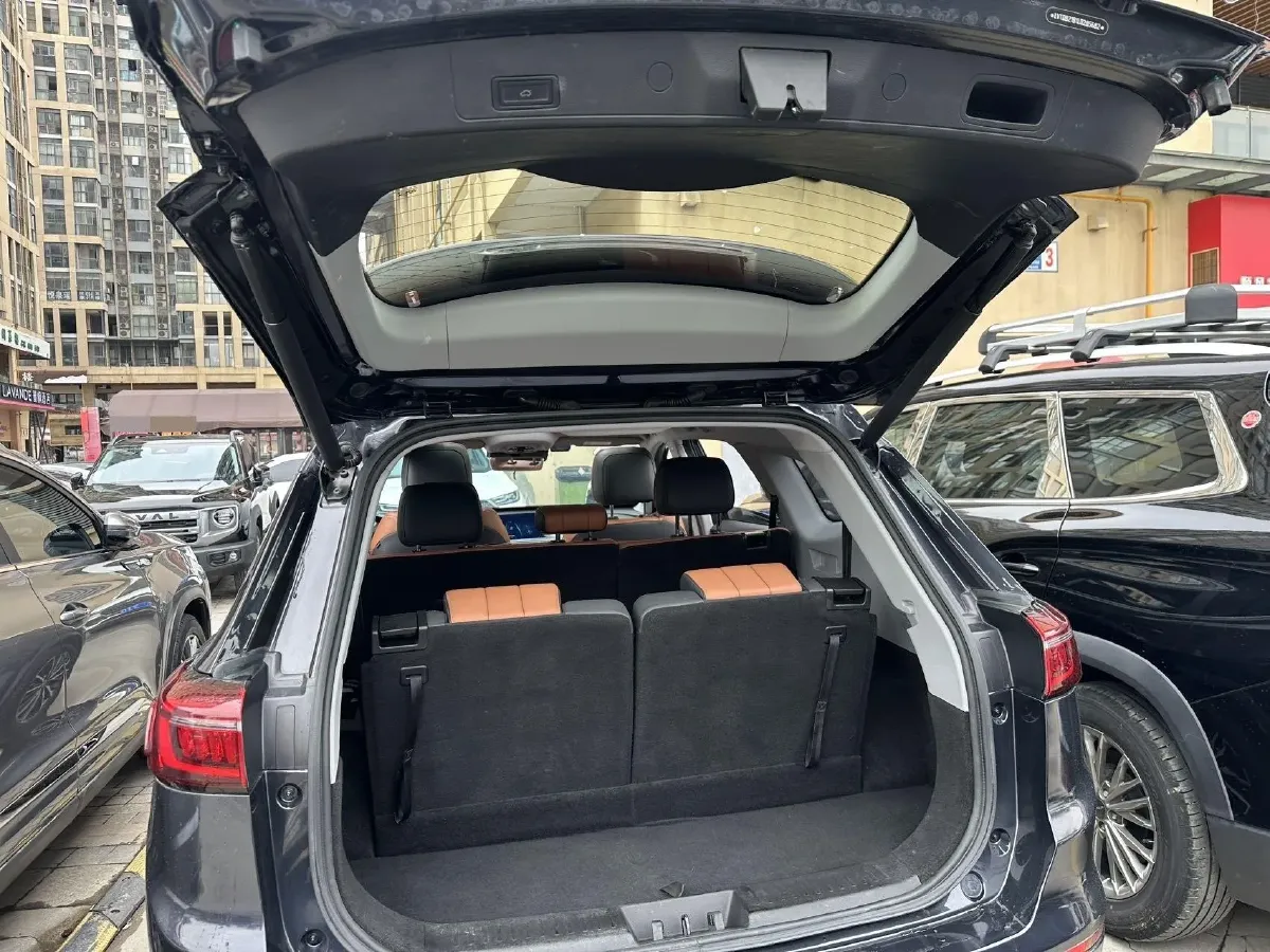 2021 Chery Tiggo 8 Plus 1.6T 197HP L4 7DCT,autocango,china used car exporter,china ev exporter,chinese used car exporter,chinese used ev exporter