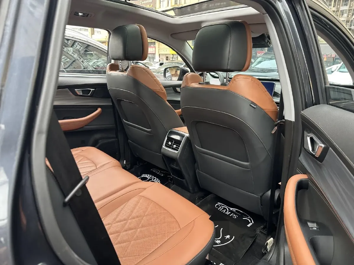 2021 Chery Tiggo 8 Plus 1.6T 197HP L4 7DCT,autocango,china used car exporter,china ev exporter,chinese used car exporter,chinese used ev exporter