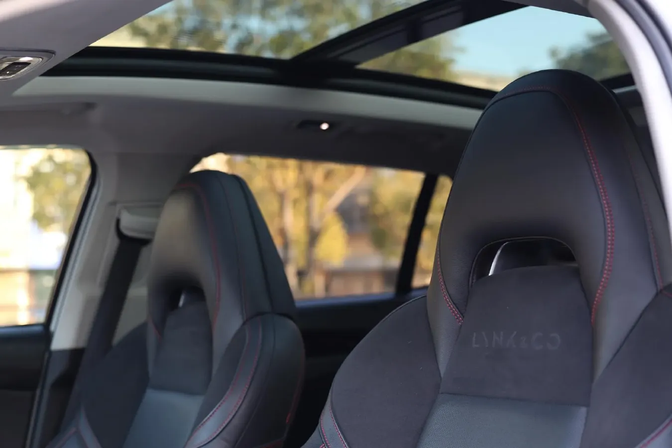 2017 Foton Sauvana 2.0T 218HP L4 6AT,autocango,china used car exporter,china ev exporter,chinese used car exporter,chinese used ev exporter