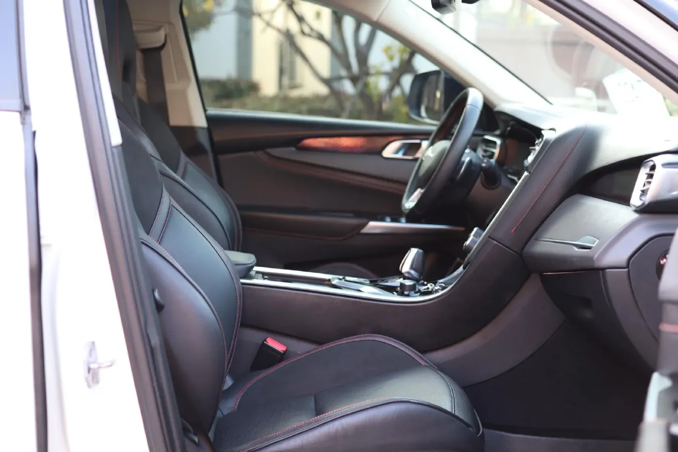 2017 Foton Sauvana 2.0T 218HP L4 6AT,autocango,china used car exporter,china ev exporter,chinese used car exporter,chinese used ev exporter