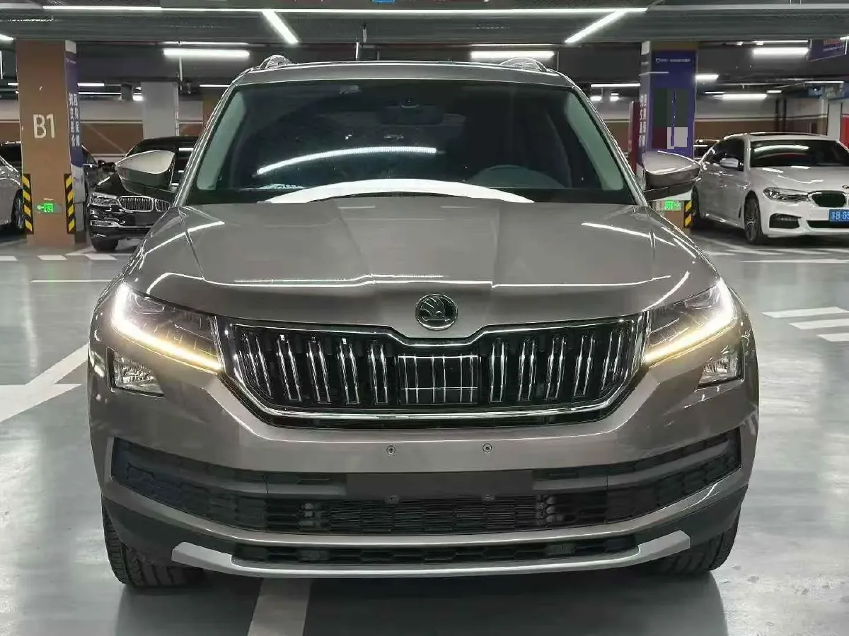 2019 Skoda Kodiak GT 2.0T 220HP L4 7DCT,autocango,china used car exporter,china ev exporter,chinese used car exporter,chinese used ev exporter