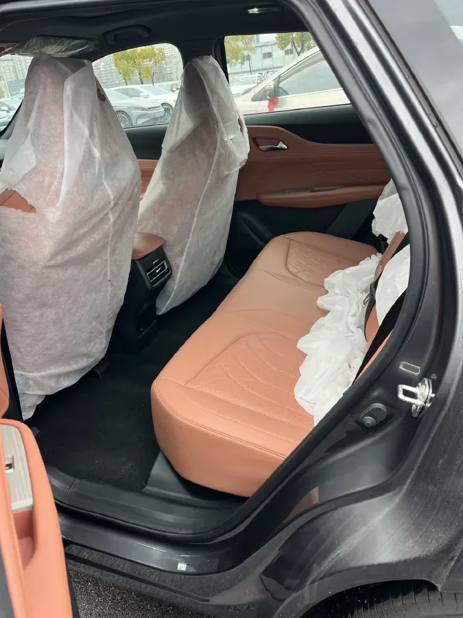 2024 ChangAn UNI-Z 1.5L 98HP L4 E-CVT PHEV 18.4KWH,autocango,china used car exporter,china ev exporter,chinese used car exporter,chinese used ev exporter