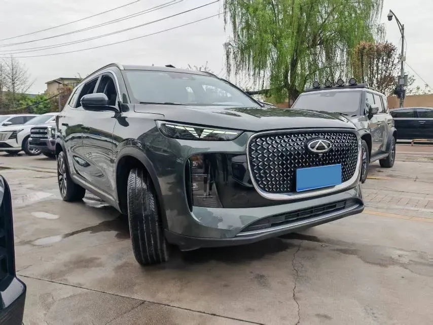 2025 Chery Tiggo 8 Plus 1.6T 197HP L4 7DCT,autocango,china used car exporter,china ev exporter,chinese used car exporter,chinese used ev exporter