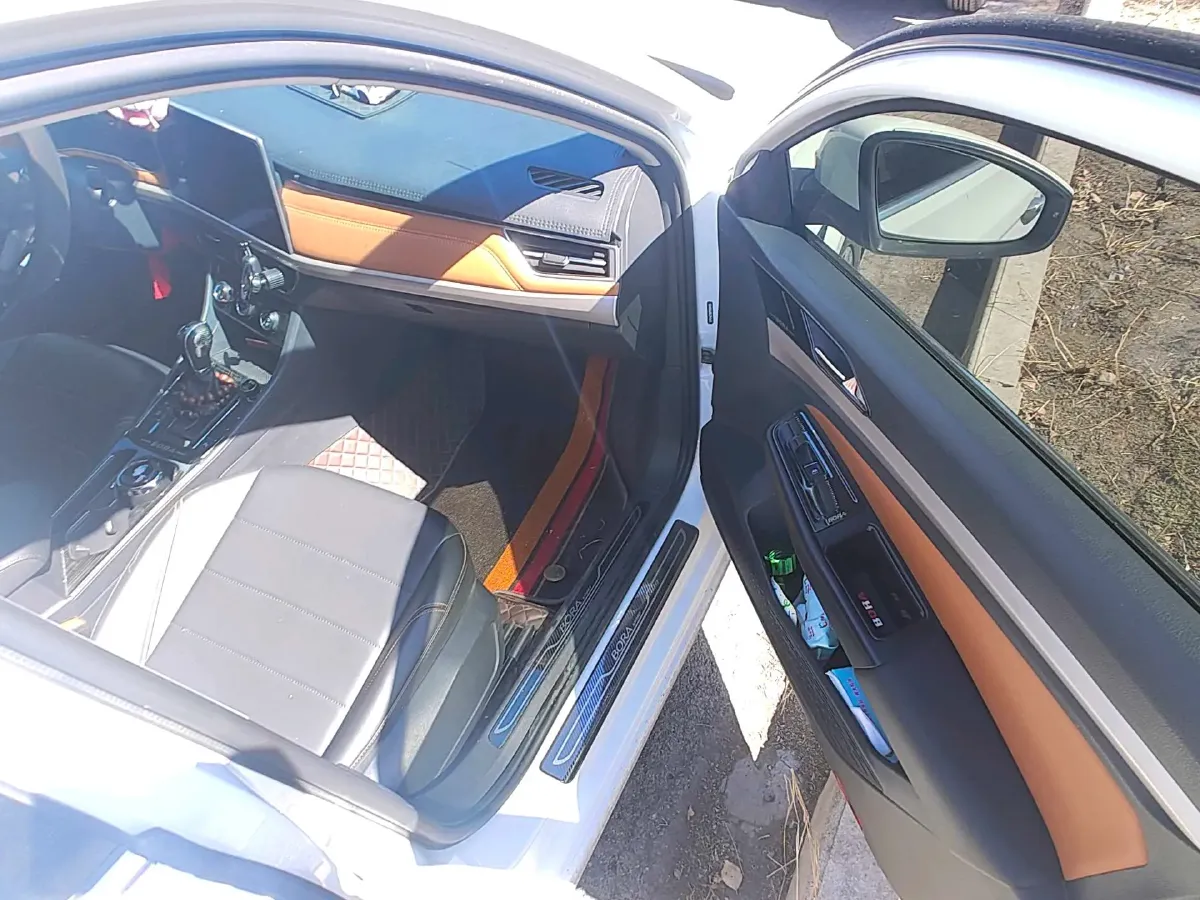 2023 Volkswagen Bora 1.2T 116HP L4 7DCT,autocango,china used car exporter,china ev exporter,chinese used car exporter,chinese used ev exporter