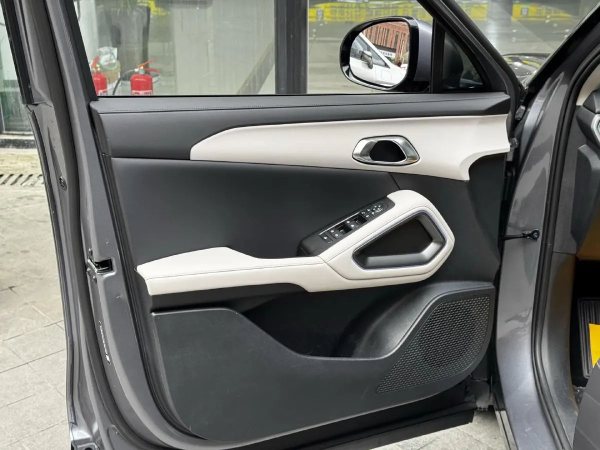 2024 BYD YuanUP BEV 45.12KWH,autocango,china used car exporter,china ev exporter,chinese used car exporter,chinese used ev exporter