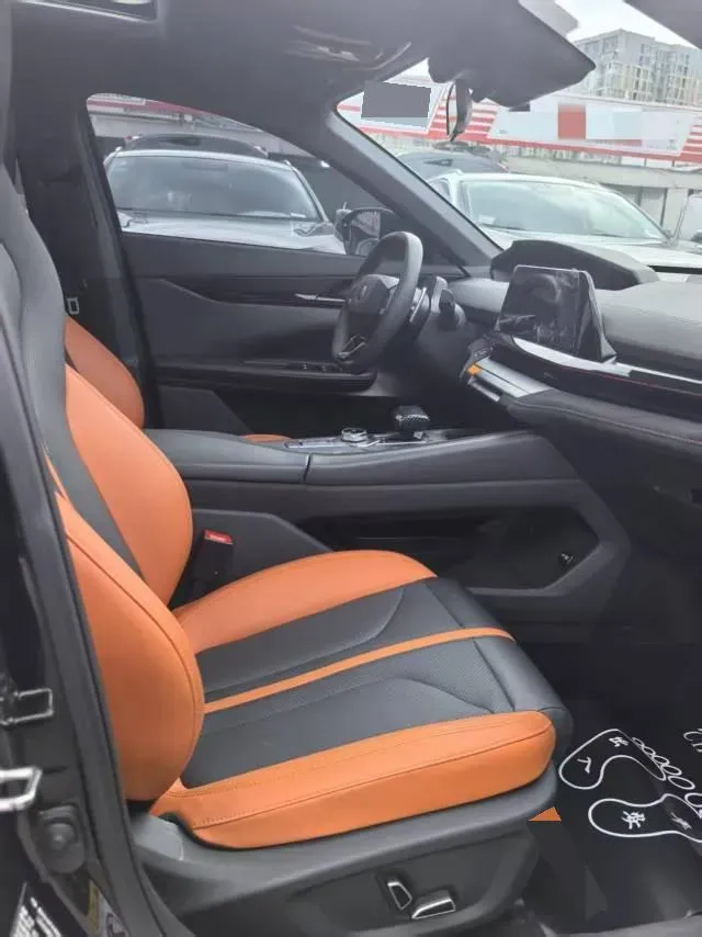 2024 ChangAn UNI-V 1.5T 188HP L4 7DCT,autocango,china used car exporter,china ev exporter,chinese used car exporter,chinese used ev exporter