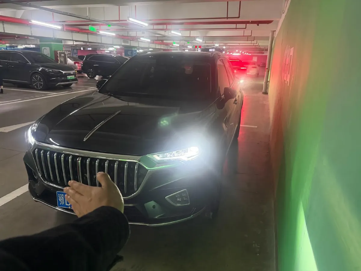 2022 HongQi HS5 2.0T 224HP L4 6AT,autocango,china used car exporter,china ev exporter,chinese used car exporter,chinese used ev exporter