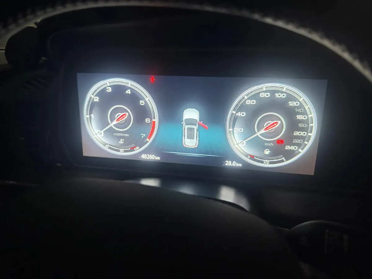 2022 HongQi HS5 2.0T 224HP L4 6AT,autocango,china used car exporter,china ev exporter,chinese used car exporter,chinese used ev exporter