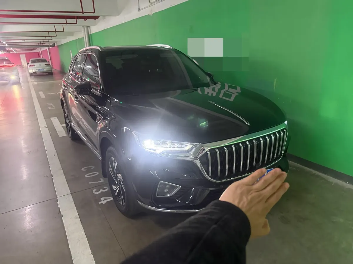 2022 HongQi HS5 2.0T 224HP L4 6AT,autocango,china used car exporter,china ev exporter,chinese used car exporter,chinese used ev exporter