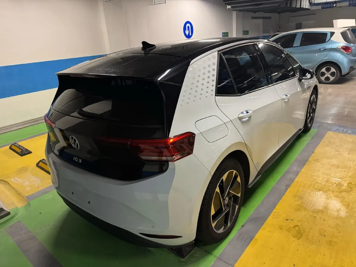 2022 Volkswagen ID.3 BEV 57.3KWH,autocango,china used car exporter,china ev exporter,chinese used car exporter,chinese used ev exporter