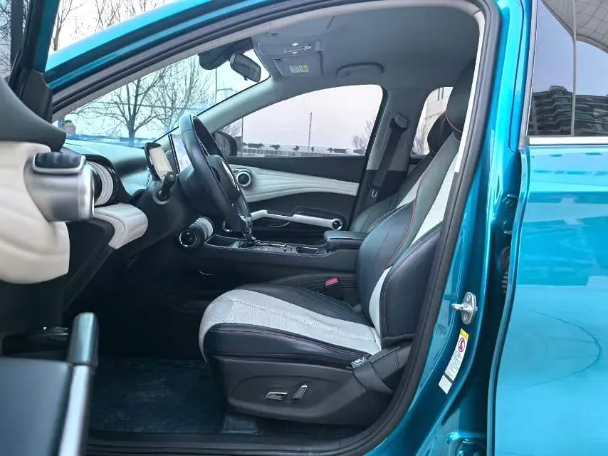 2022 Hycan Z03 BEV 64.23KWH,autocango,china used car exporter,china ev exporter,chinese used car exporter,chinese used ev exporter