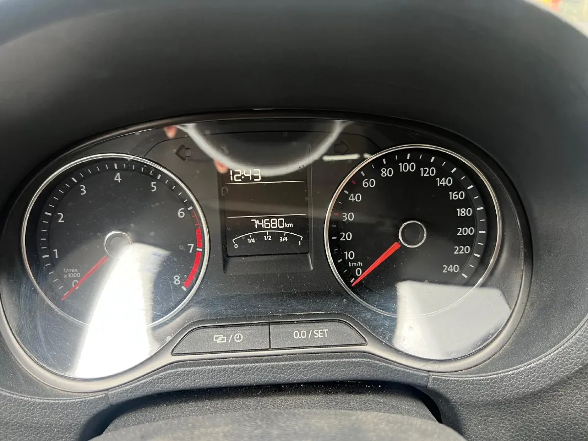 2016 Volkswagen Polo 1.6L 110HP L4 6AT,autocango,china used car exporter,china ev exporter,chinese used car exporter,chinese used ev exporter