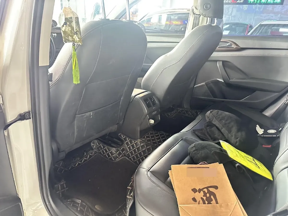 2019 MINI MINI 1.5T 102HP L3 7DCT,autocango,china used car exporter,china ev exporter,chinese used car exporter,chinese used ev exporter