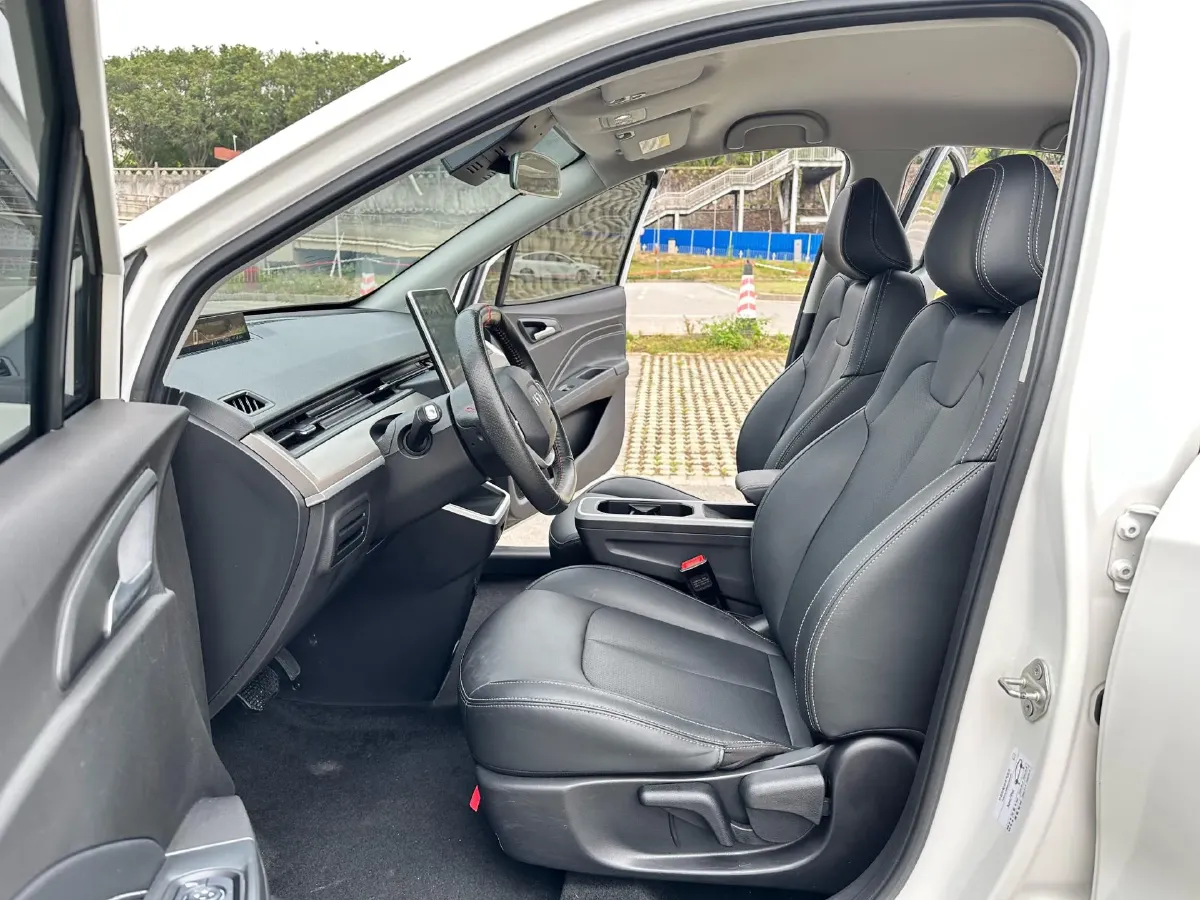 2022 ChangAn Kaicene RuiXing EM60 BEV 41.86KWH,autocango,china used car exporter,china ev exporter,chinese used car exporter,chinese used ev exporter