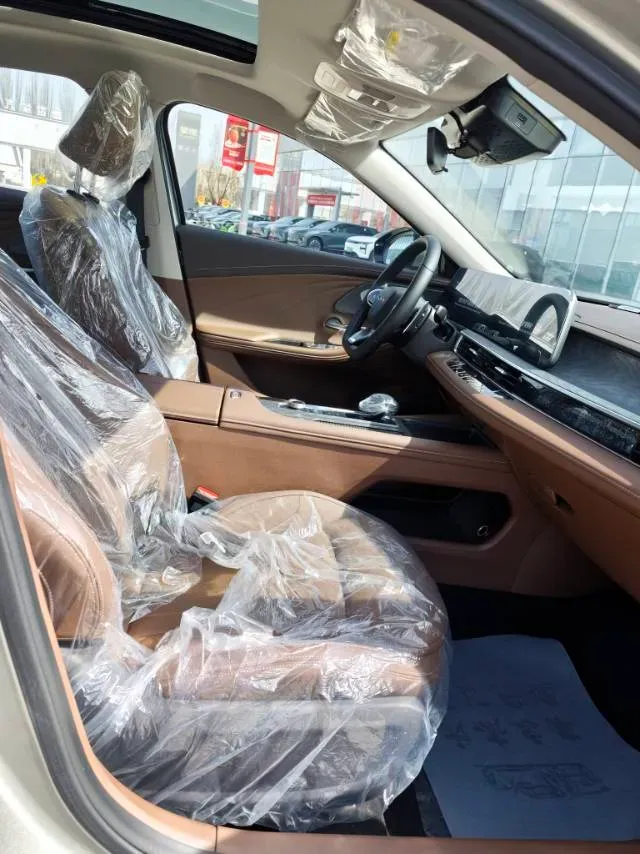 2025 Chery Arrizo 8 2.0T 254HP L4 7DCT,autocango,china used car exporter,china ev exporter,chinese used car exporter,chinese used ev exporter