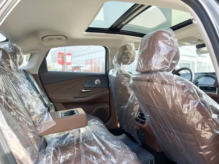 2025 Chery Arrizo 8 2.0T 254HP L4 7DCT,autocango,china used car exporter,china ev exporter,chinese used car exporter,chinese used ev exporter