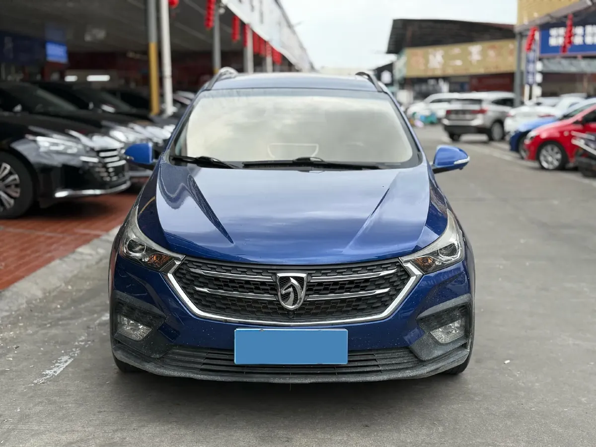 2018 BaoJun 360 1.5L 112HP L4 6MT,autocango,china used car exporter,china ev exporter,chinese used car exporter,chinese used ev exporter