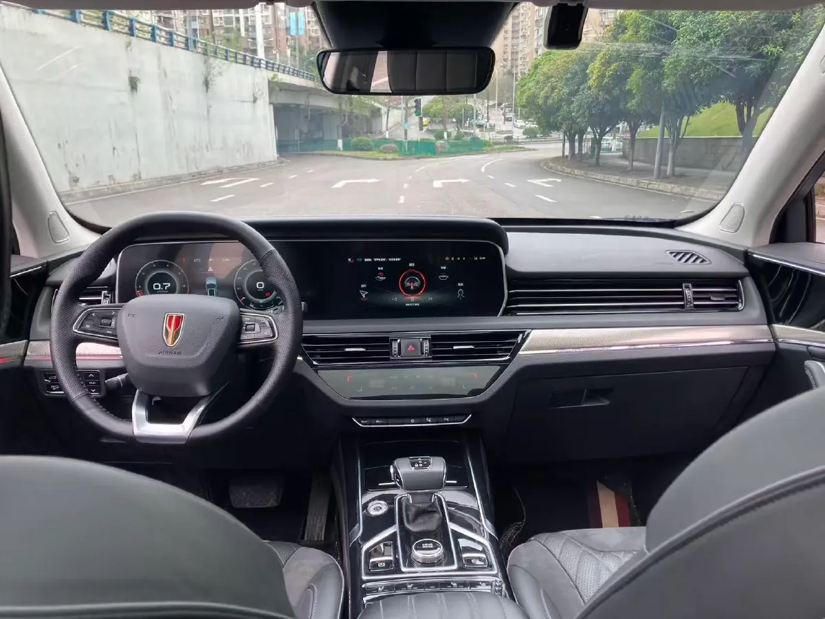 2022 HongQi HS5 2.0T 224HP L4 6AT,autocango,china used car exporter,china ev exporter,chinese used car exporter,chinese used ev exporter