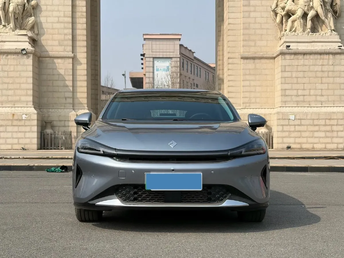 2025 BaoJun XiangJing 1.5T 143HP L4 1DHT PHEV,autocango,china used car exporter,china ev exporter,chinese used car exporter,chinese used ev exporter