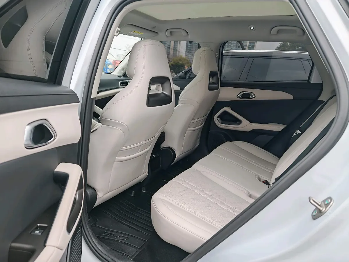 2024 BYD YuanUP BEV 45.12KWH,autocango,china used car exporter,china ev exporter,chinese used car exporter,chinese used ev exporter