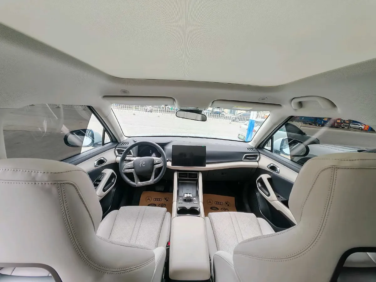 2024 BYD YuanUP BEV 45.12KWH,autocango,china used car exporter,china ev exporter,chinese used car exporter,chinese used ev exporter