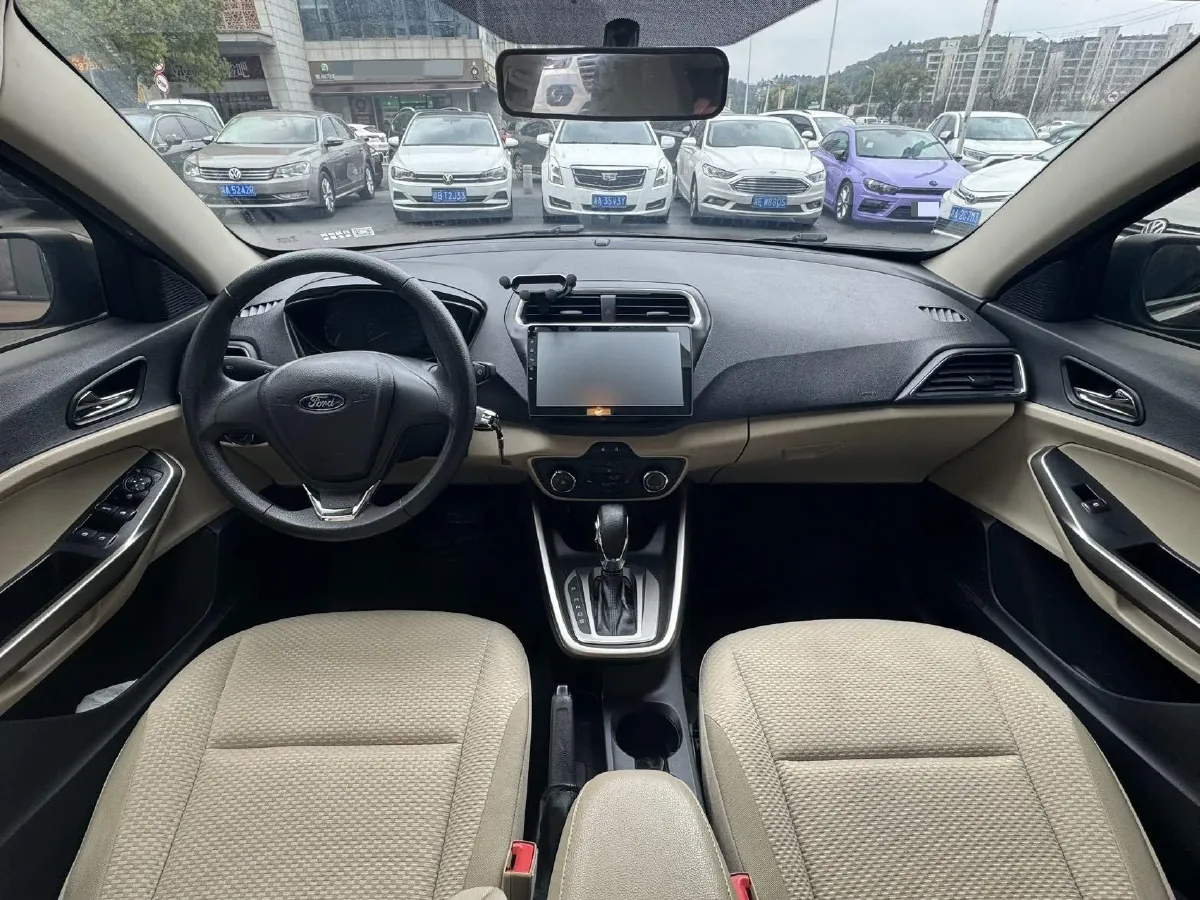 2017 Ford Escort 1.5L 113HP L4 6AT,autocango,china used car exporter,china ev exporter,chinese used car exporter,chinese used ev exporter