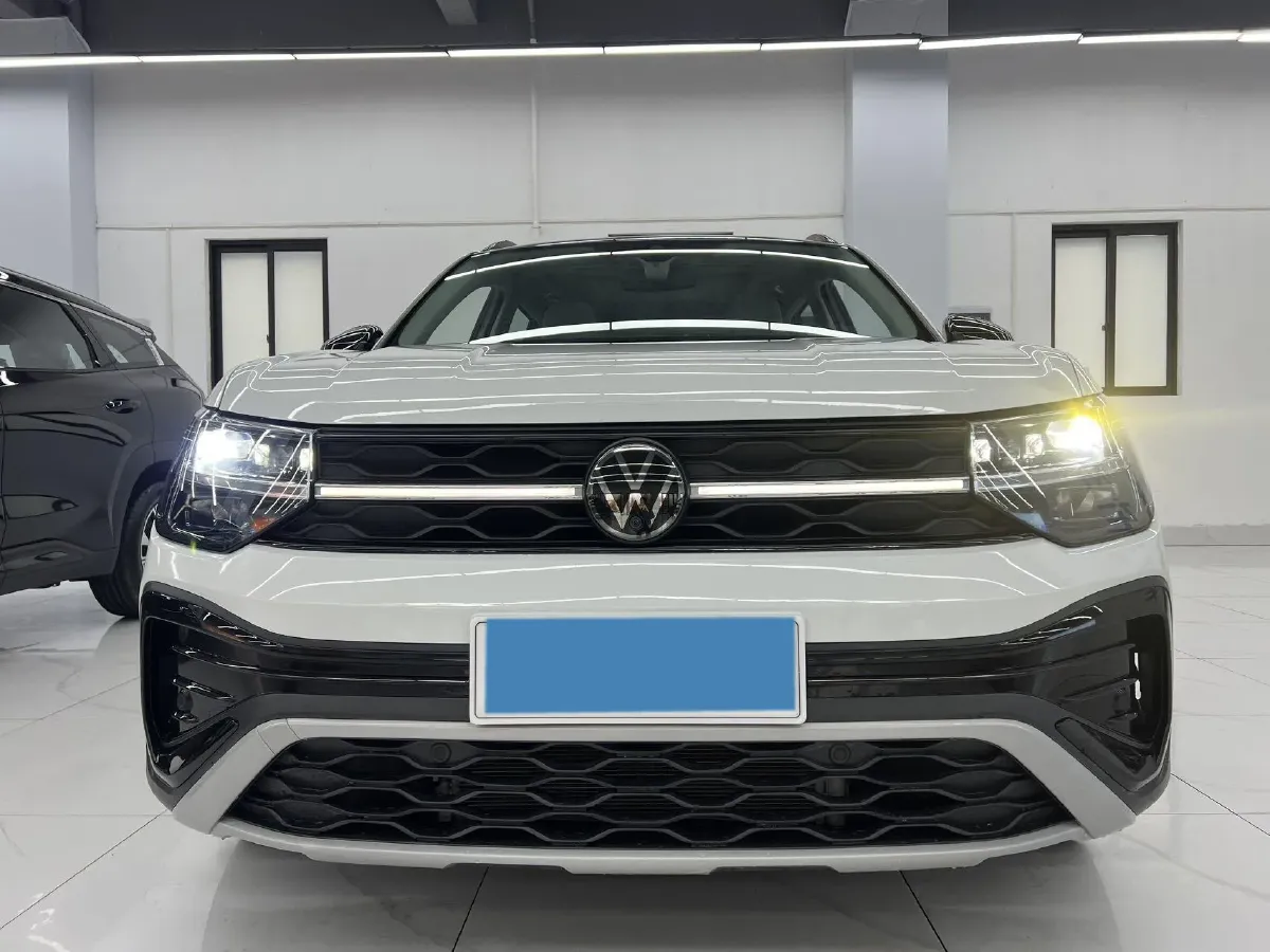 2023 Volkswagen Tharu 2.0T 186HP L4 7DCT,autocango,china used car exporter,china ev exporter,chinese used car exporter,chinese used ev exporter
