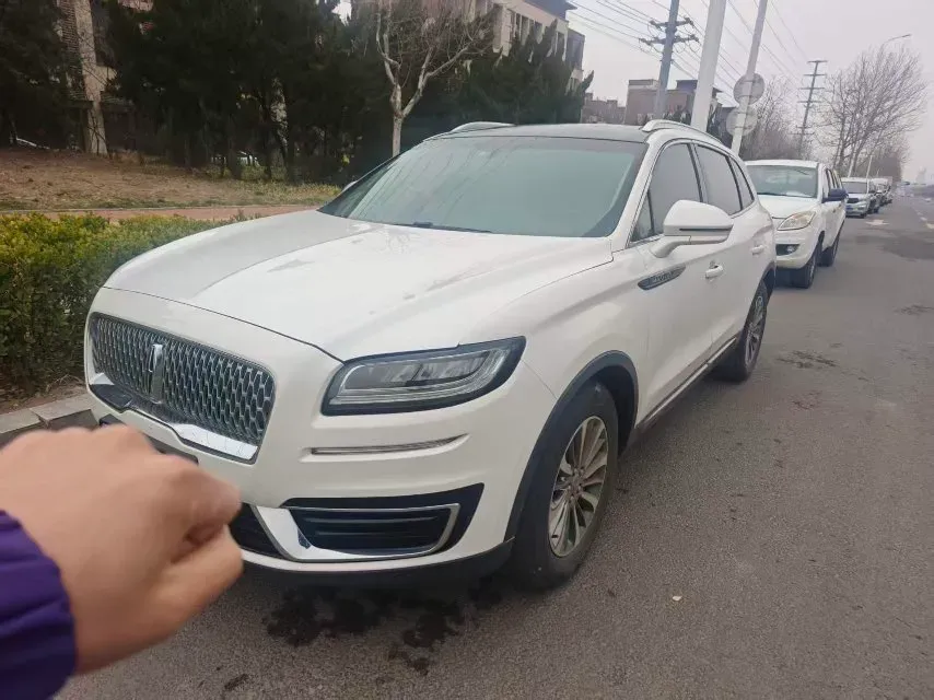 2019 Lincoln Nautilus 2.0T 224HP L4 8AT,autocango,china used car exporter,china ev exporter,chinese used car exporter,chinese used ev exporter