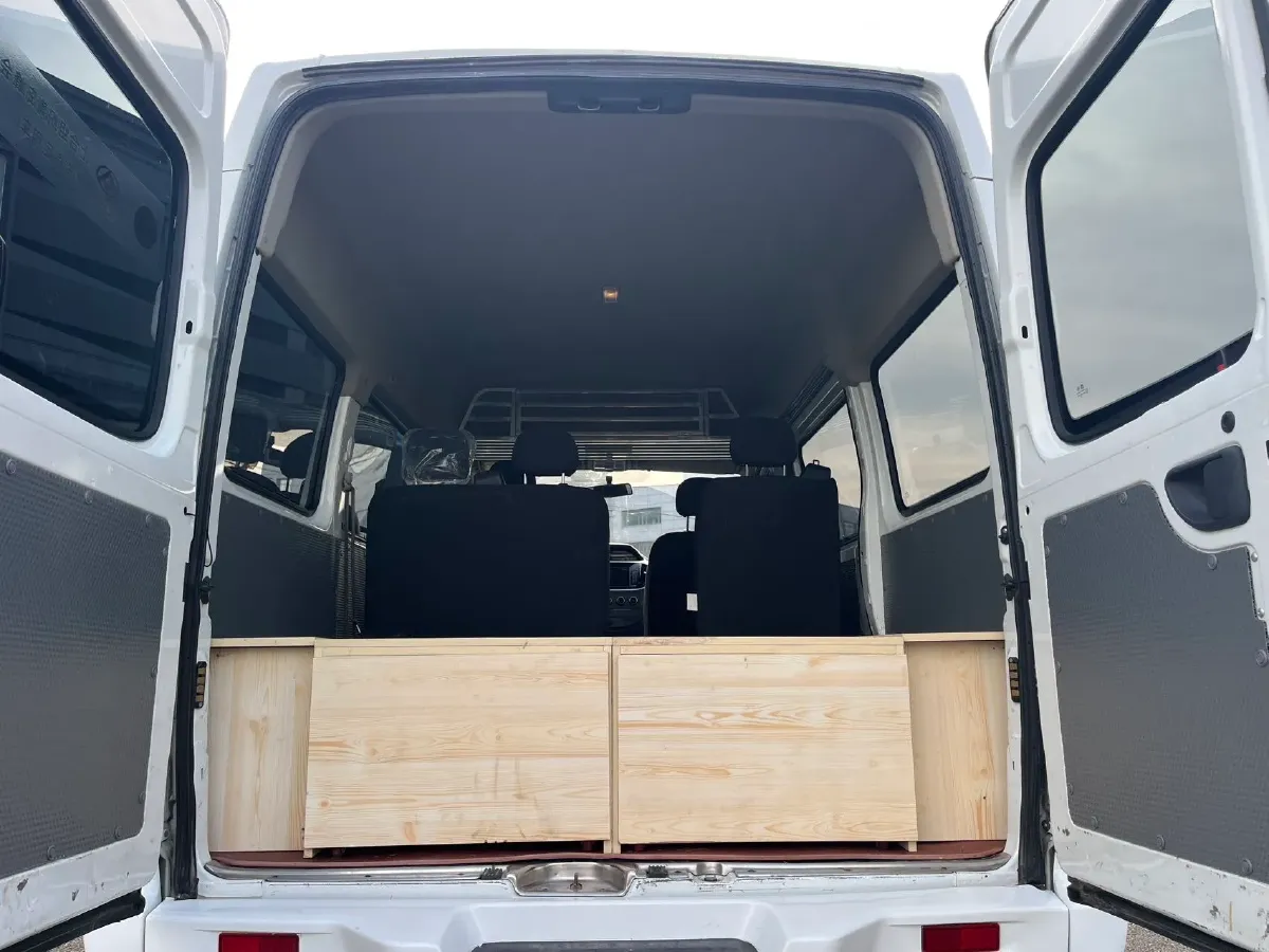 2019 MAXUS XinTu V80 2.0T 139HP L4 6MT,autocango,china used car exporter,china ev exporter,chinese used car exporter,chinese used ev exporter