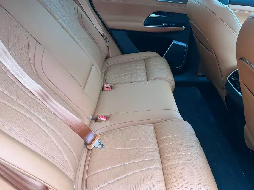 2022 Xpeng G9 BEV 98KWH,autocango,china used car exporter,china ev exporter,chinese used car exporter,chinese used ev exporter