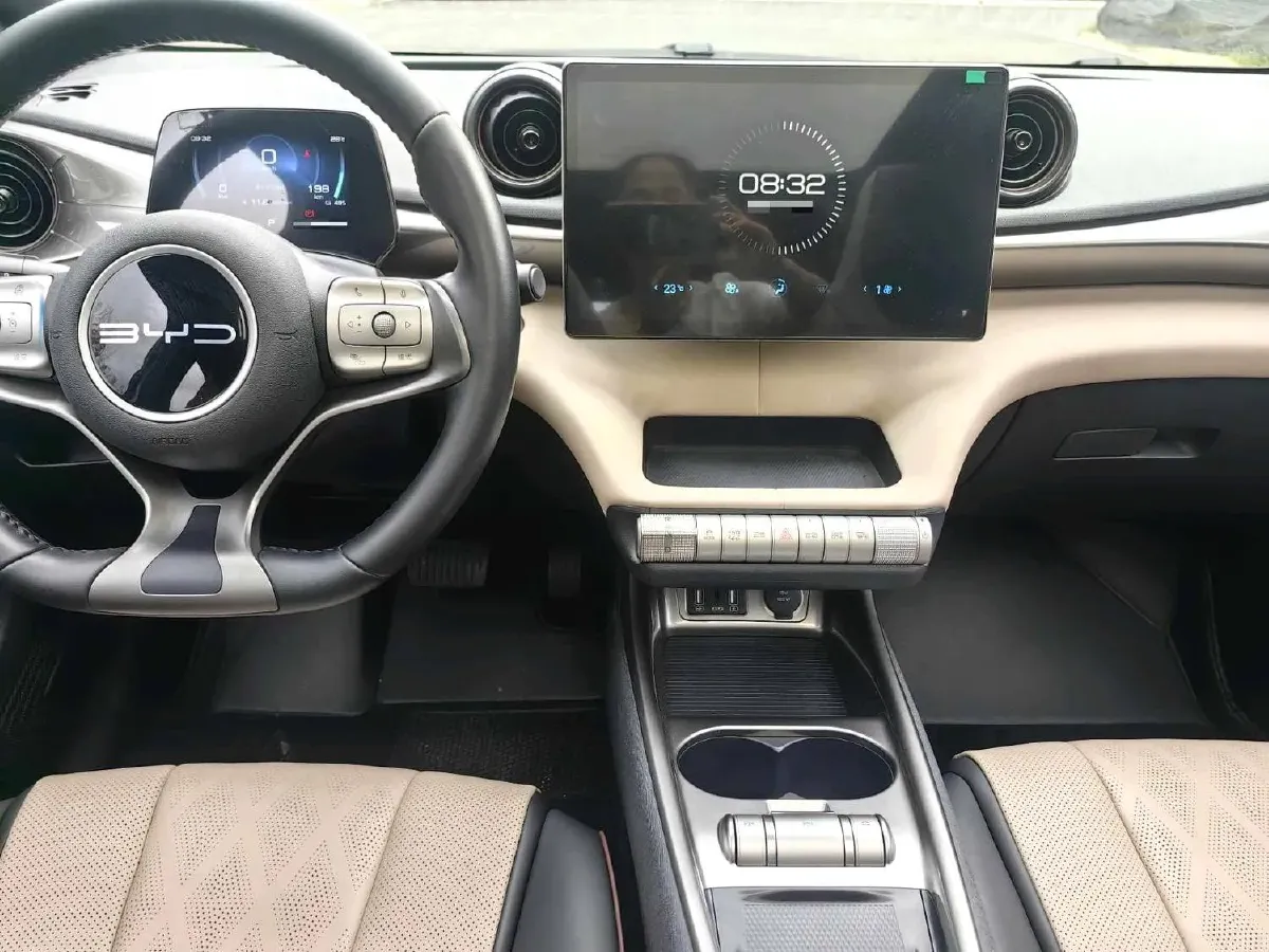 2023 BYD Dolphin BEV 44.928KWH,autocango,china used car exporter,china ev exporter,chinese used car exporter,chinese used ev exporter