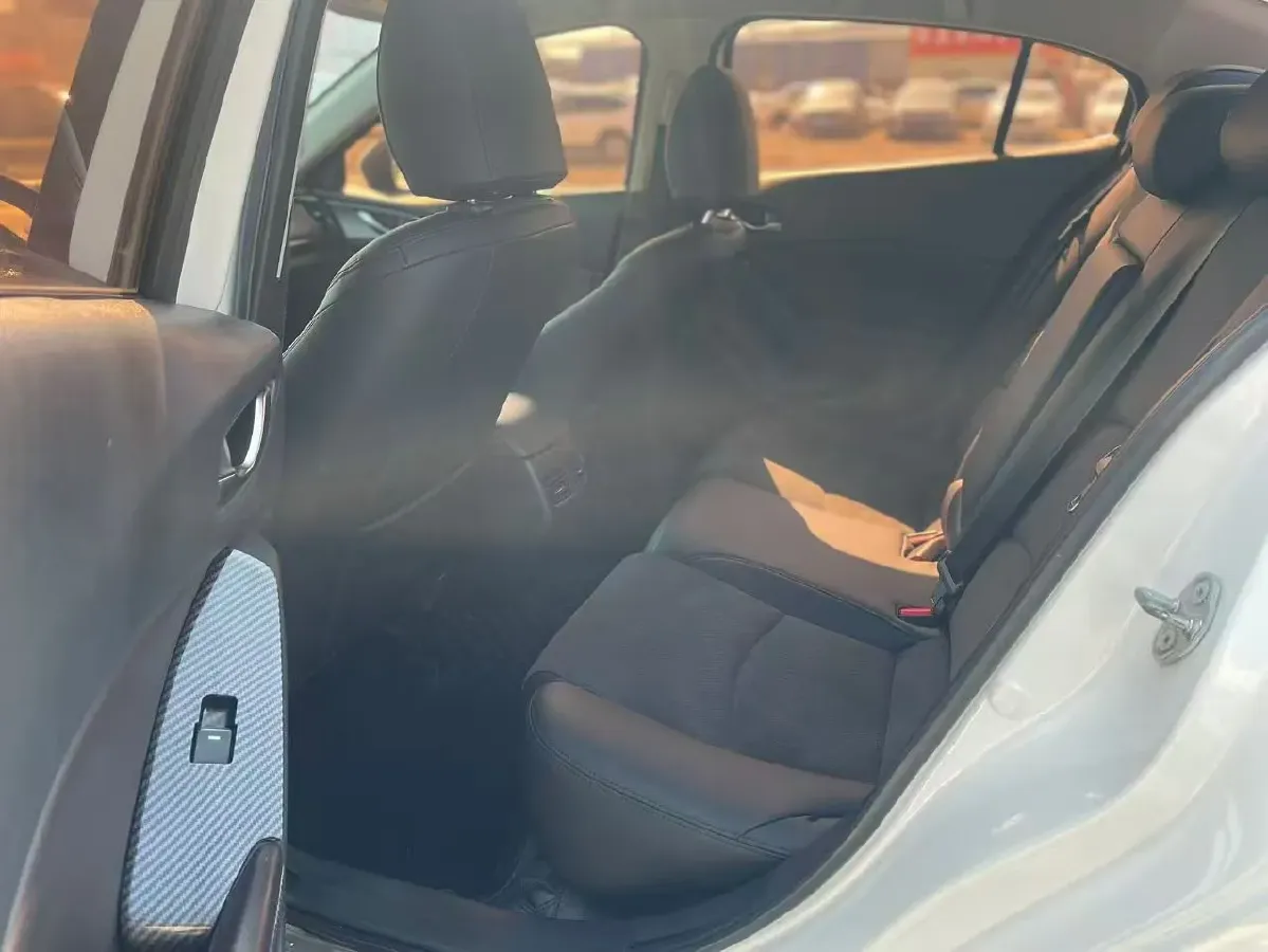 2017 Mazda 3 Axela 2.0L 158HP L4 6AT,autocango,china used car exporter,china ev exporter,chinese used car exporter,chinese used ev exporter