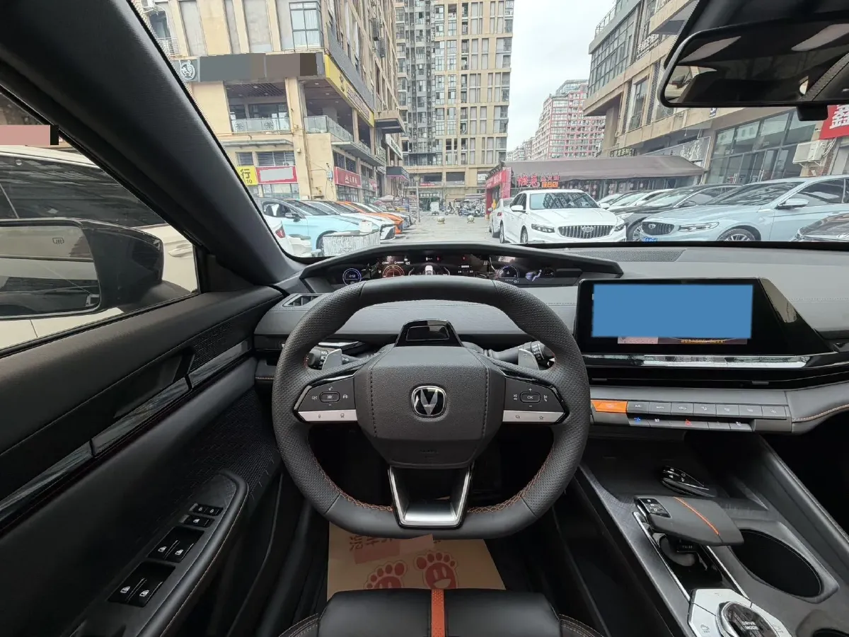 2024 ChangAn UNI-V 1.5T 188HP L4 7DCT,autocango,china used car exporter,china ev exporter,chinese used car exporter,chinese used ev exporter