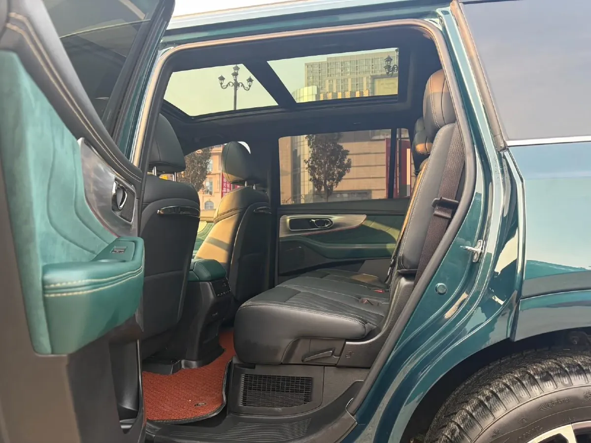 2022 GAC Trumpchi GS8 2.0T 190HP L4 E-CVT Hybrid,autocango,china used car exporter,china ev exporter,chinese used car exporter,chinese used ev exporter