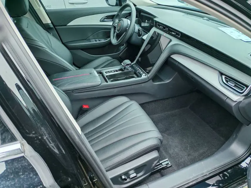 2025 HongQi H5 1.5T 169HP L4 7DCT,autocango,china used car exporter,china ev exporter,chinese used car exporter,chinese used ev exporter