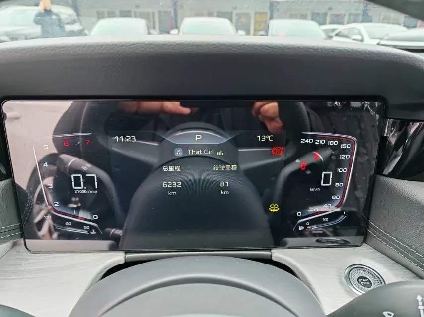 2025 HongQi H5 1.5T 169HP L4 7DCT,autocango,china used car exporter,china ev exporter,chinese used car exporter,chinese used ev exporter