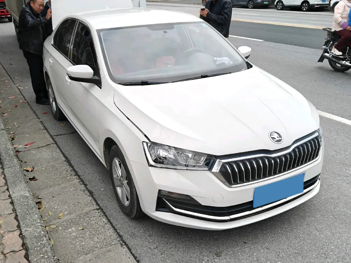 2020 Skoda Rapid 1.5L 112HP L4 5MT,autocango,china used car exporter,china ev exporter,chinese used car exporter,chinese used ev exporter