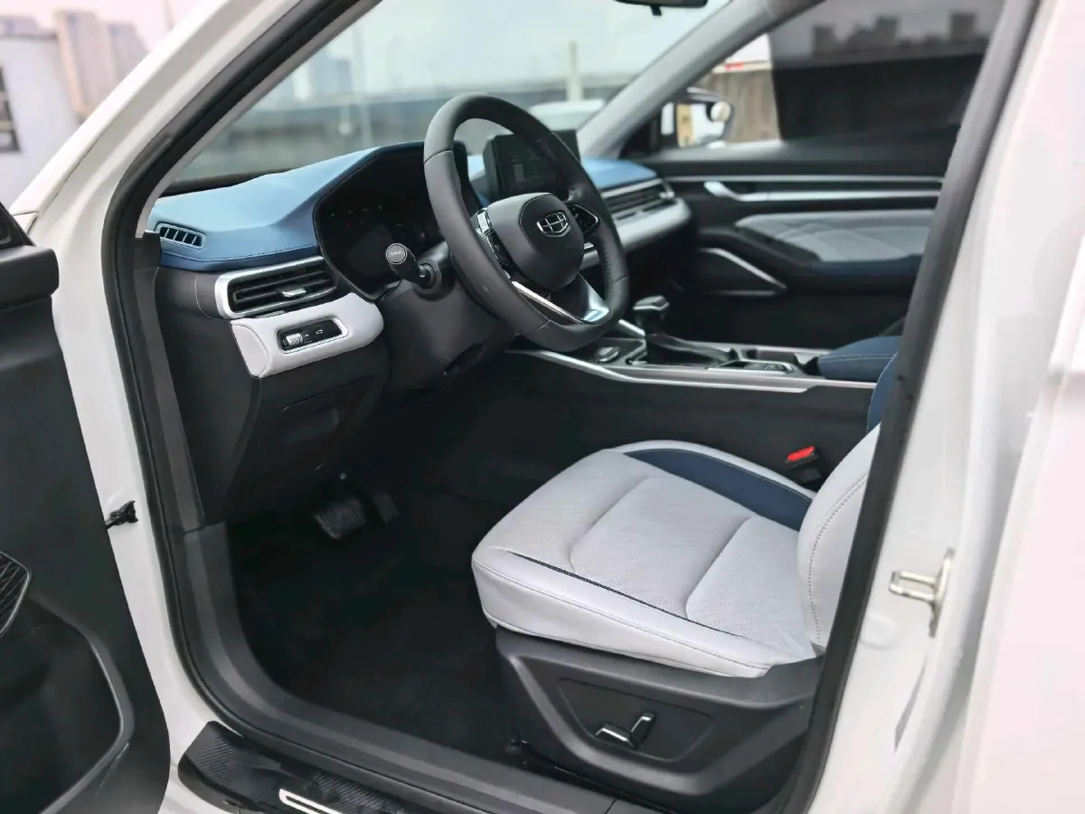 2022 Geely Emgrand 1.5L 114HP L4 CVT,autocango,china used car exporter,china ev exporter,chinese used car exporter,chinese used ev exporter