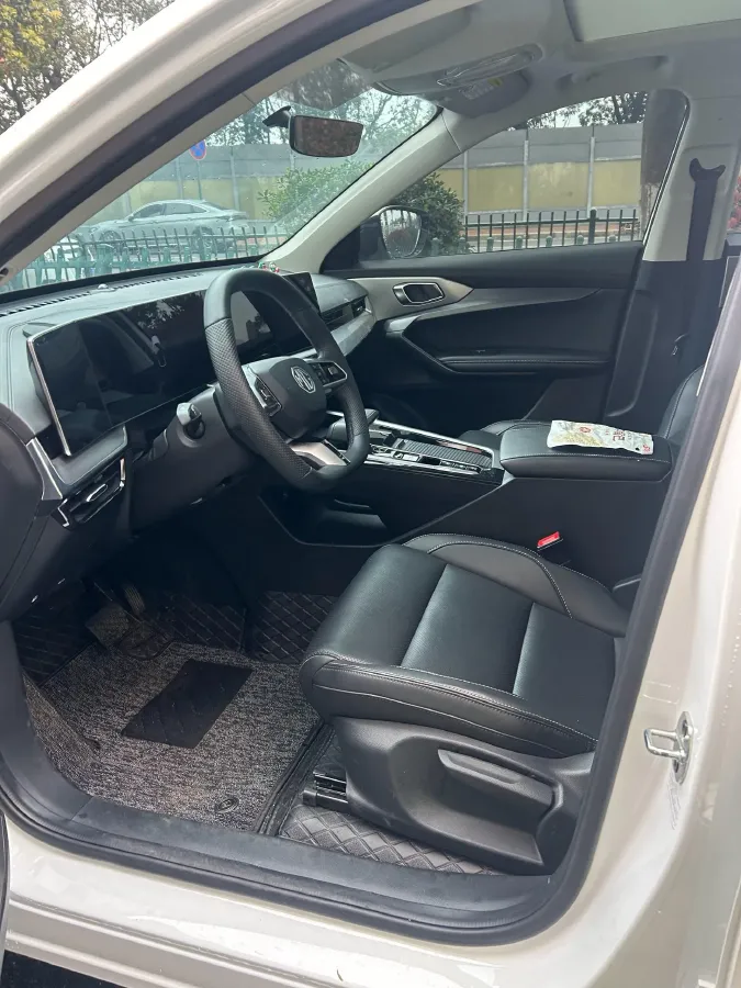 2022 MG ONE 1.5T 181HP L4 CVT,autocango,china used car exporter,china ev exporter,chinese used car exporter,chinese used ev exporter