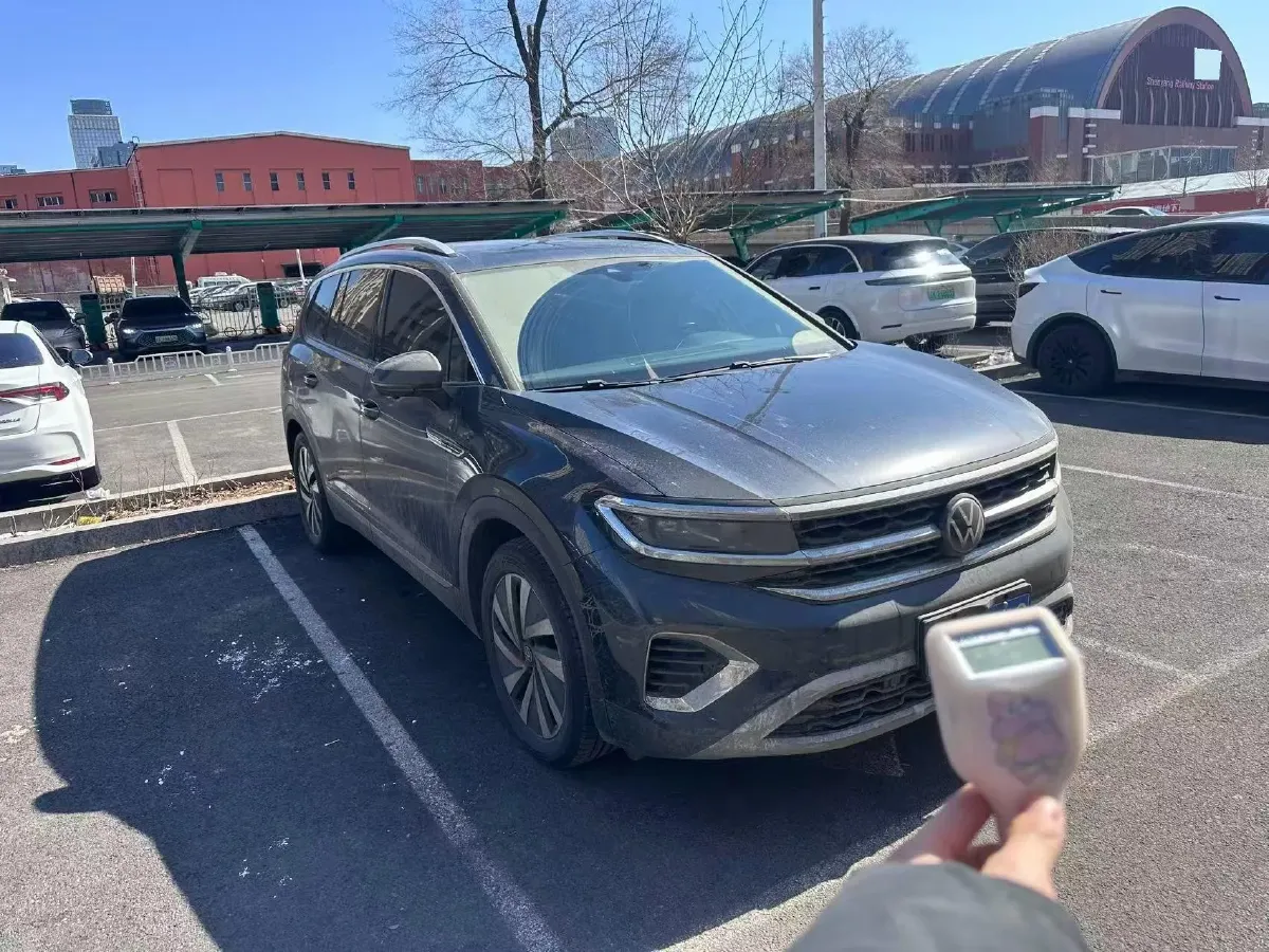 2022 Volkswagen Talagon 2.0T 220HP L4 7DCT,autocango,china used car exporter,china ev exporter,chinese used car exporter,chinese used ev exporter