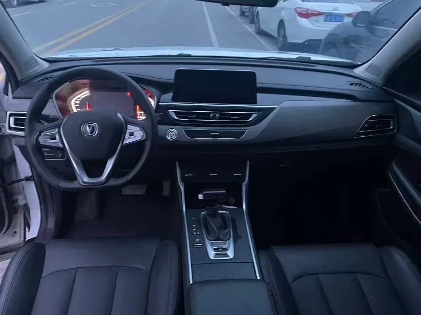 2021 ChangAn CS75 1.5T 178HP L4 7DCT,autocango,china used car exporter,china ev exporter,chinese used car exporter,chinese used ev exporter