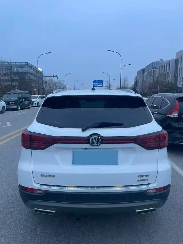 2021 ChangAn CS75 1.5T 178HP L4 7DCT,autocango,china used car exporter,china ev exporter,chinese used car exporter,chinese used ev exporter