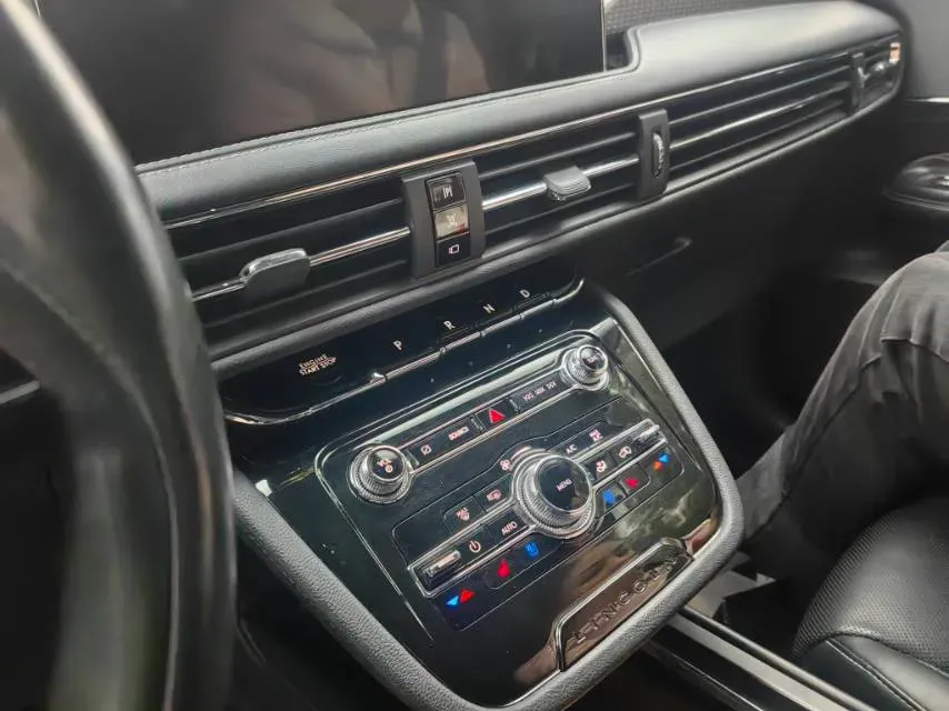 2022 Lincoln Corsair 2.0T 245HP L4 8AT,autocango,china used car exporter,china ev exporter,chinese used car exporter,chinese used ev exporter